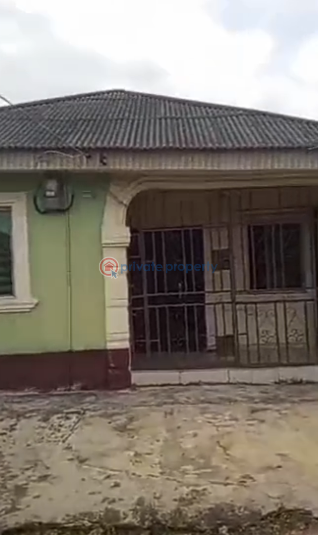 3 bedroom Block Of Flats For Sale Agrc Isawo Igbolomu Agric Ikorodu Lagos - 1
