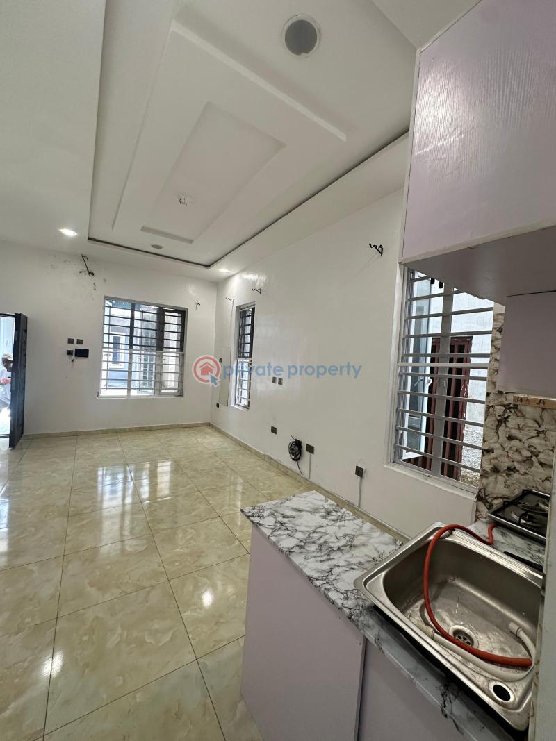 1 bedroom Mini Flat For Rent Imperial Oak 4,royal Pine Estate, Orchid Road Lekki Lagos - 0