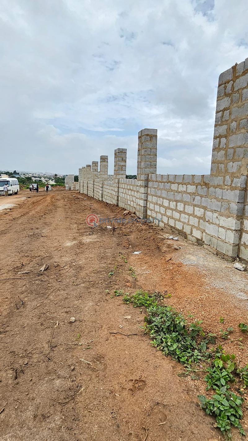 Dry land - 10 Residential Land For Sale Lushville Estate Lamini Ibadan Iwo Road Ibadan Oyo - 10