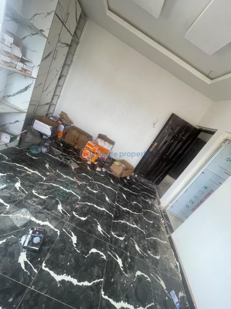 3 bedroom Flat & Apartment For Rent Isiohor Benin Edo - 2