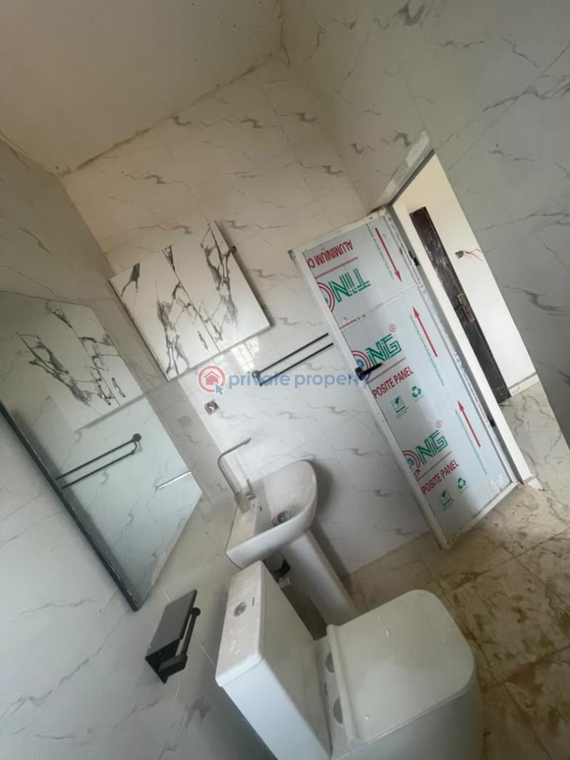 3 bedroom Flat & Apartment For Rent Isiohor Benin Edo - 7