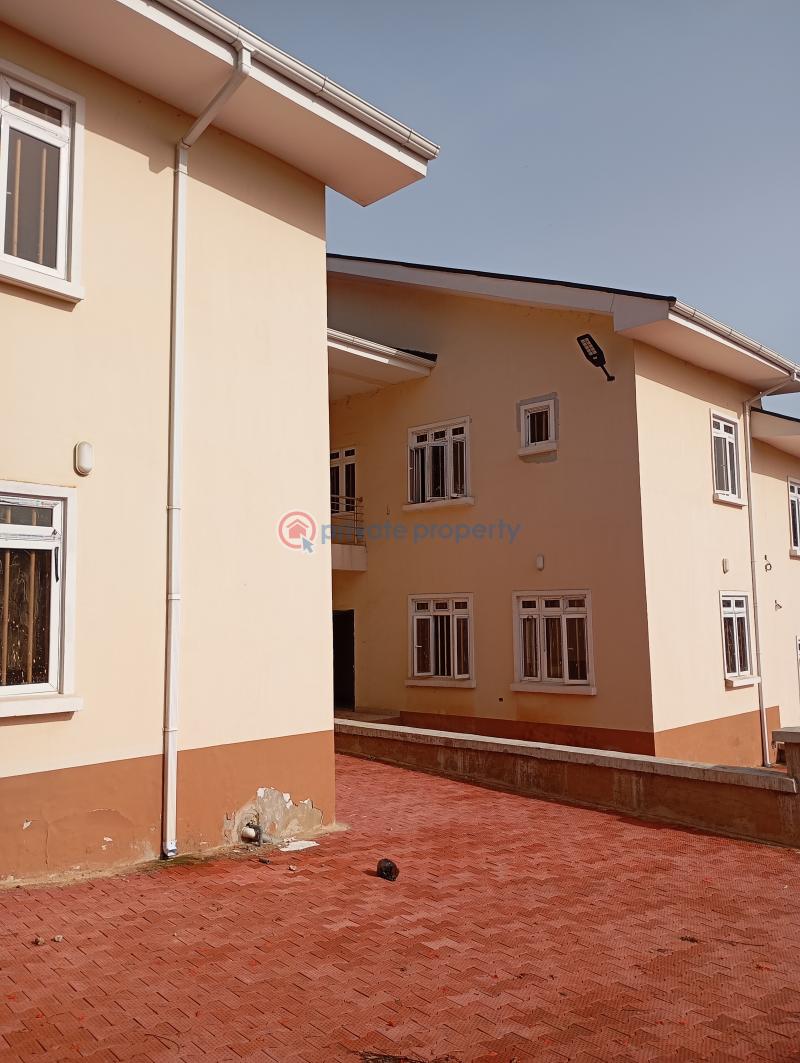 House For Rent Old Gra Enugu Area  - 2