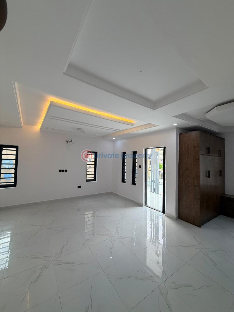 4 bedroom Detached Duplex For Sale Kolapo Ishola Estate Akobo Ibadan Akobo Ibadan Oyo - 1