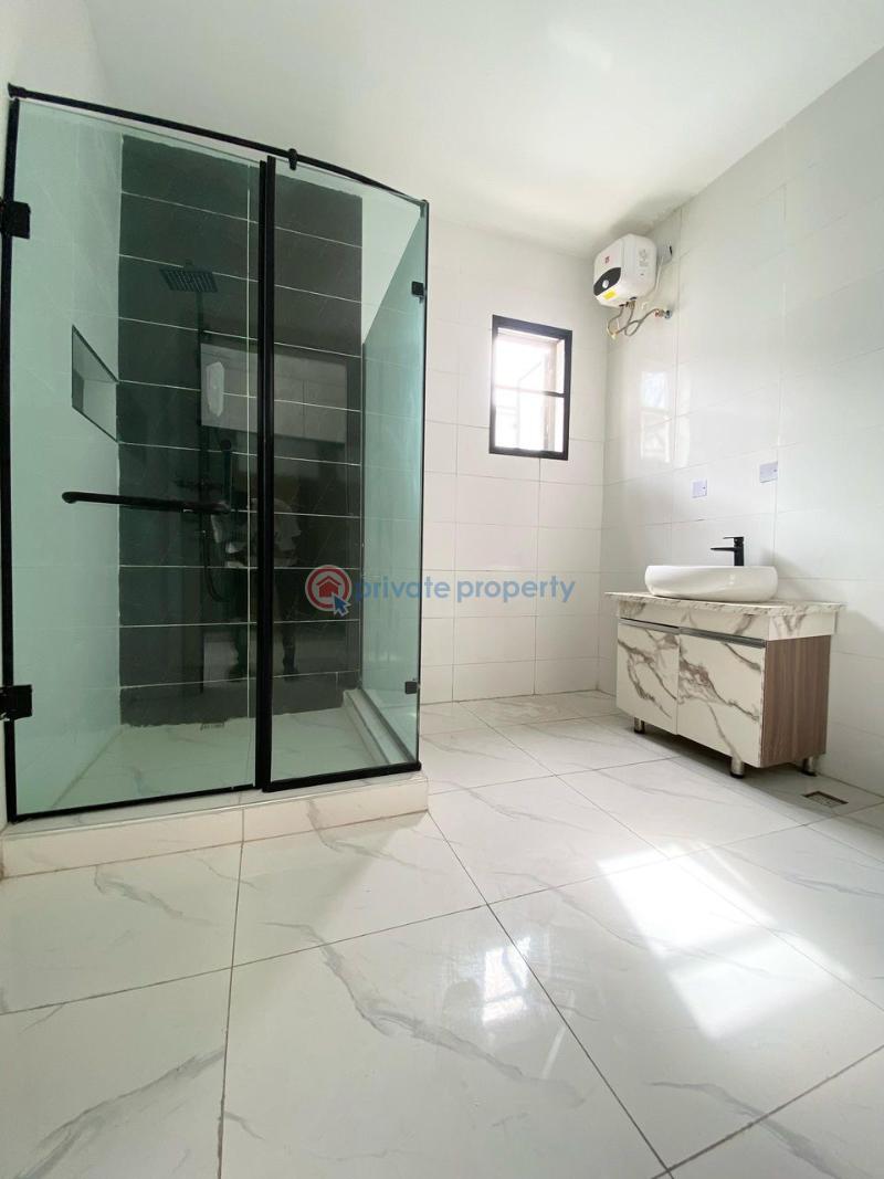 Duplex with swimming pool & cinema*  🔑🔑 5bedrooms fully-detached duplex with bq for sale!! - 14 5 bedroom Detached Duplex For Sale 2nd Toll Gate Lekki Lagos - 14