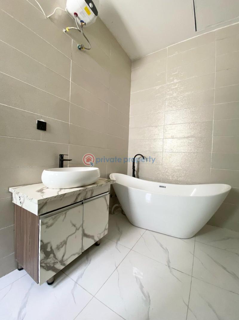 Duplex with swimming pool & cinema*  🔑🔑 5bedrooms fully-detached duplex with bq for sale!! - 24 5 bedroom Detached Duplex For Sale 2nd Toll Gate Lekki Lagos - 24