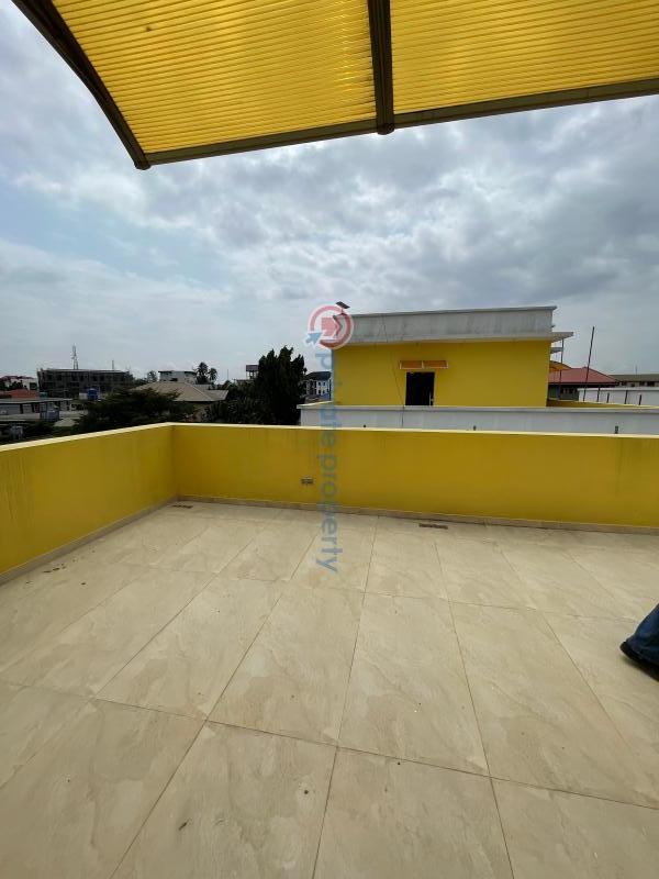 5 bedroom Terrace For Sale Sunmola Street Mende Maryland Lagos - 9