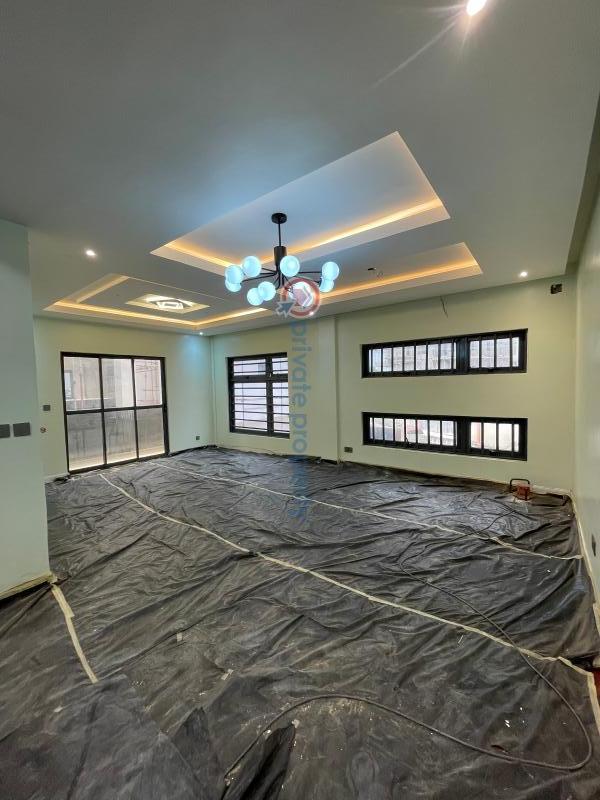 5 bedroom Terrace For Sale Sunmola Street Mende Maryland Lagos - 1