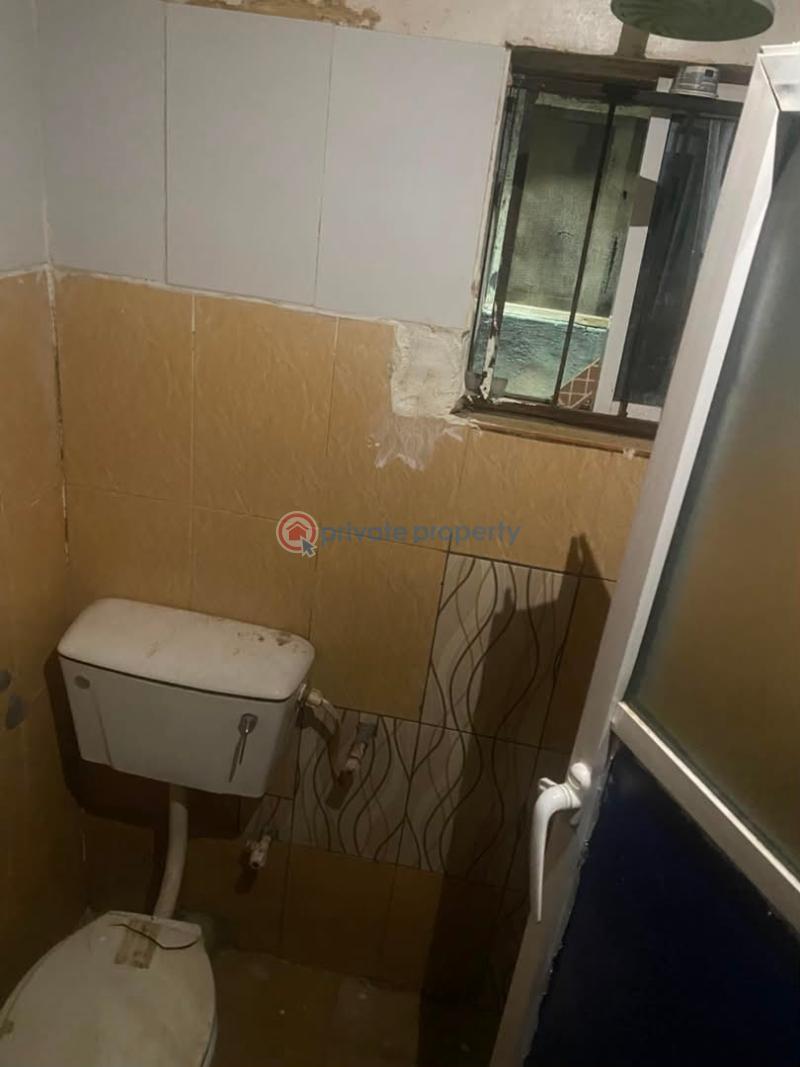 1 bedroom Mini Flat For Rent New Garage Gbagada Lagos - 1
