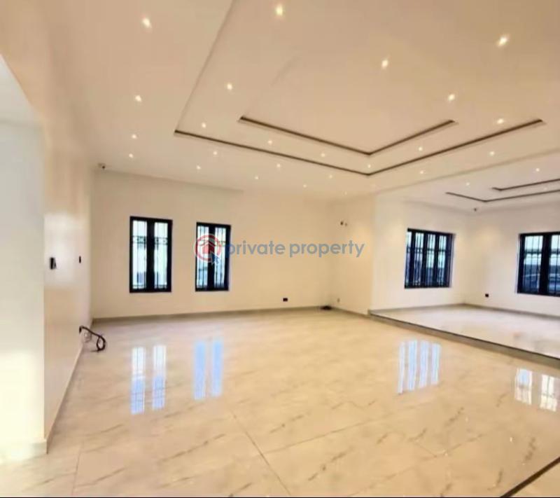 5 bedroom Detached Duplex For Sale Guzape Main Guzape Abuja Phase 1  - 2