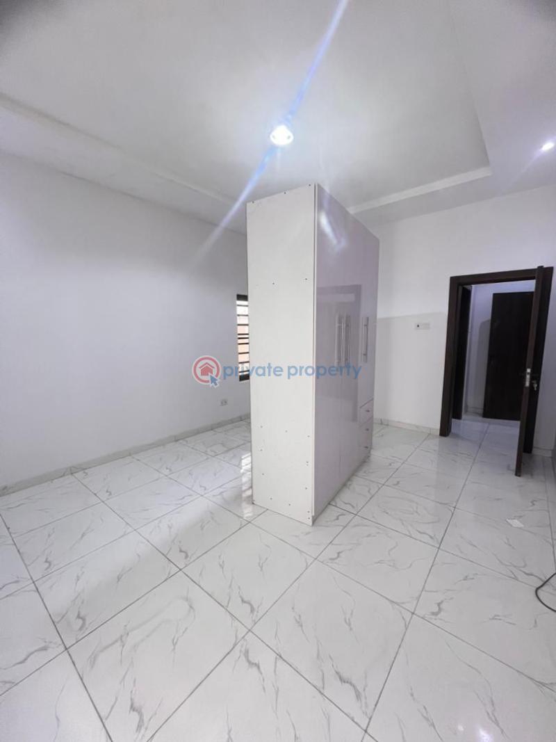 2 bedroom Flat & Apartment For Sale Freedom Way Lekki Phase 1 Lagos - 1