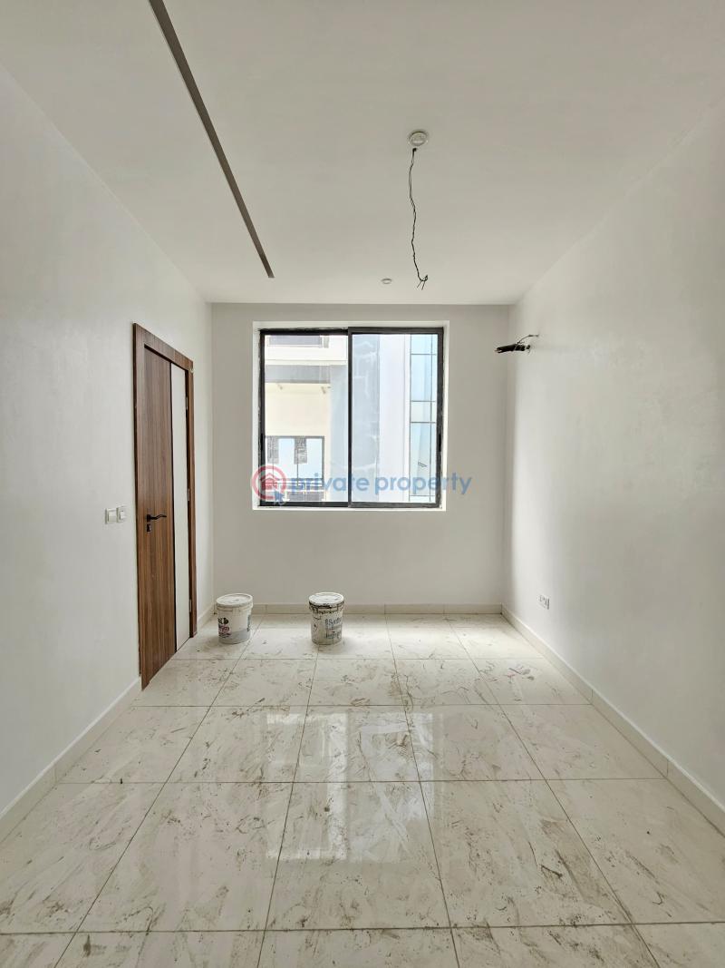 2 bedroom Block Of Flats For Sale Lekki Phase 1 Lagos - 2