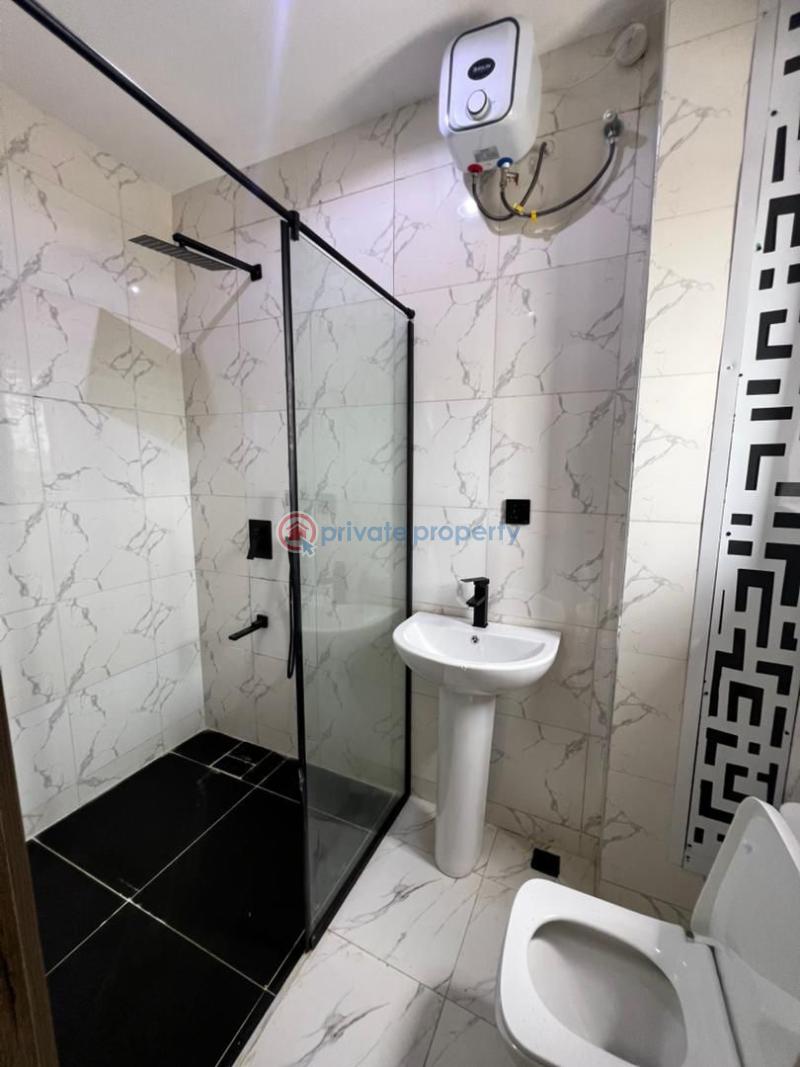 2 bedroom Block Of Flats For Sale 2 Bedroom Apartment With Pool, Gym, Elevator, Central Gas System & Wide Balconies, Lekki Phase 1 Lekki Phase 1 Lagos - 6