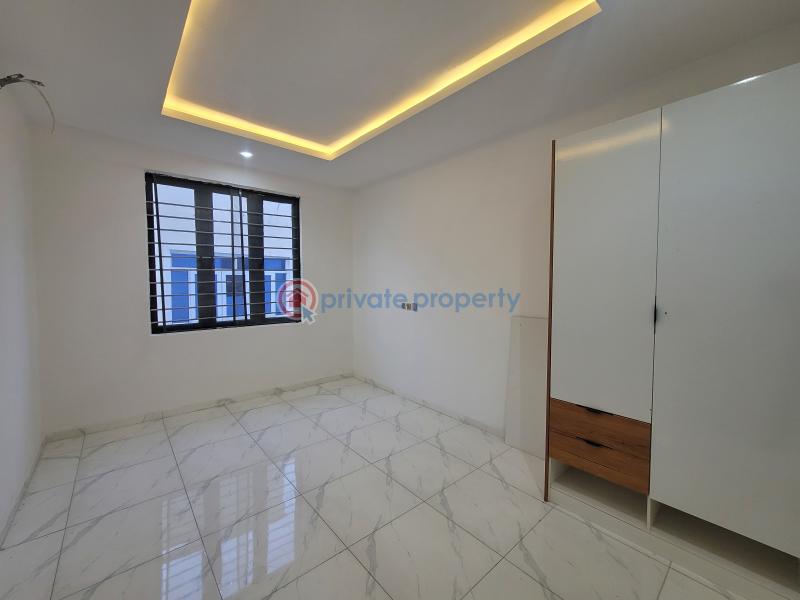 2 bedroom Block Of Flats For Sale Ilasan Lekki Lagos - 17