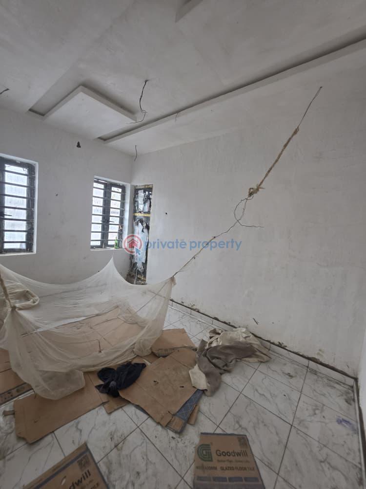 2 bedroom Flat & Apartment For Sale Ogudu Road Ogudu Lagos - 3
