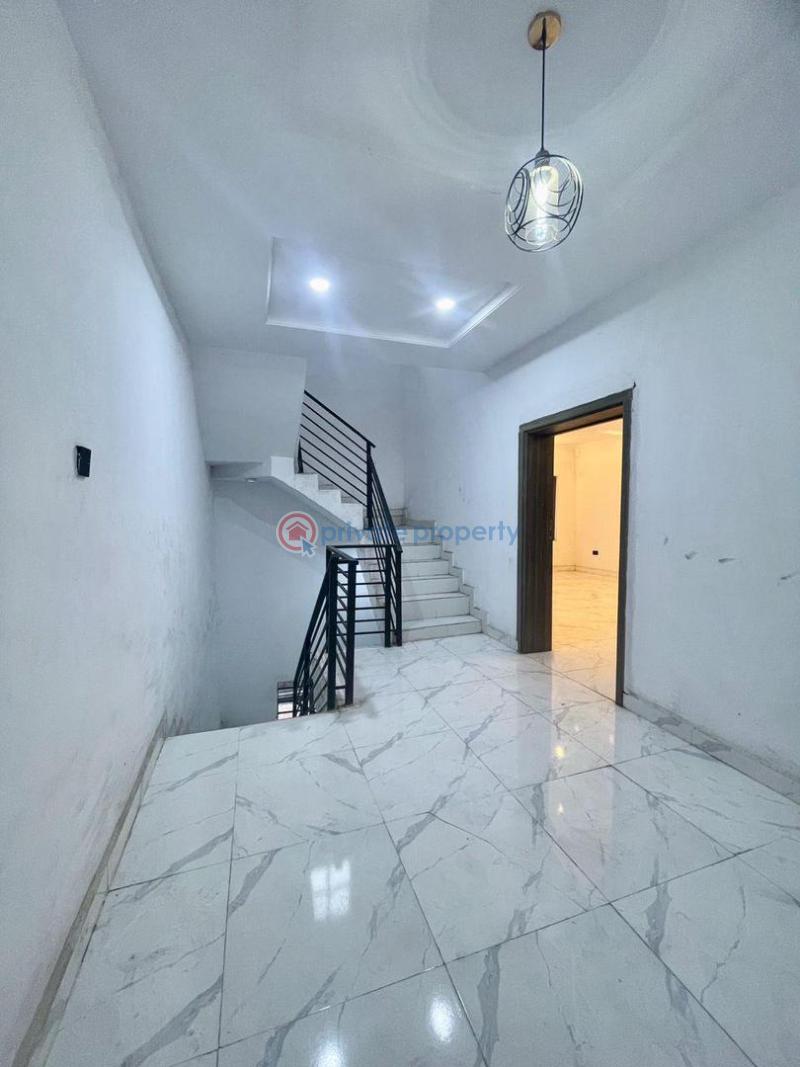 Elegant 3 bedroom terrace duplex plus garage & a room bq - 6 3 bedroom Terrace For Sale Yaba Lagos - 6