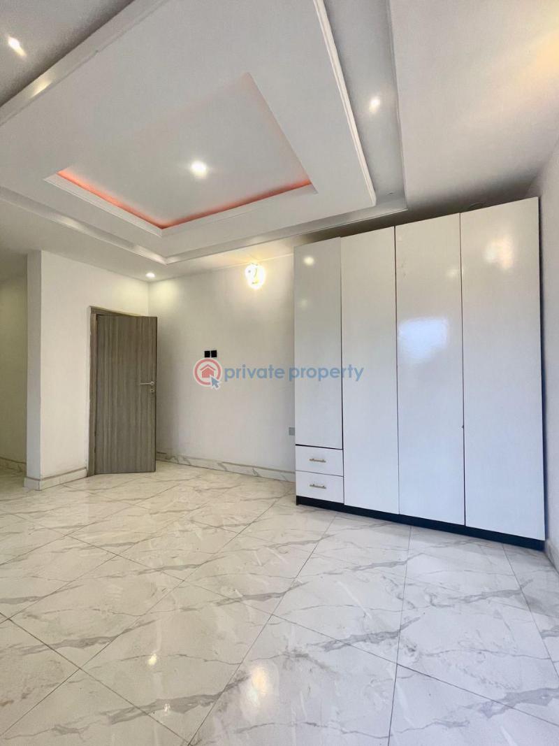 Elegant 3 bedroom terrace duplex plus garage & a room bq - 8 3 bedroom Terrace For Sale Yaba Lagos - 8