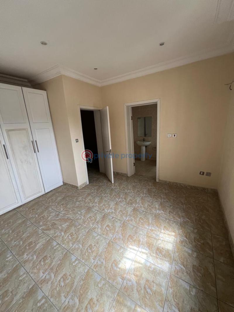 4 bedroom Terraced Duplex For Sale Chevron, Lekki Chevron Drive Lekki Lagos - 11