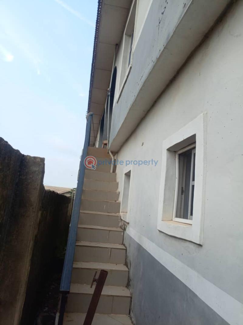 8 bedroom House For Sale Ayobo, Ipaja Ipaja Lagos - 1