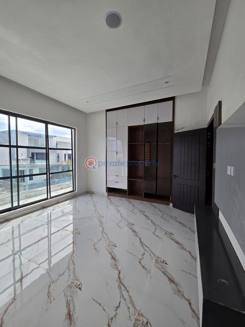 5 bedroom Detached Bungalow For Sale Osapa Lekki Lagos - 8