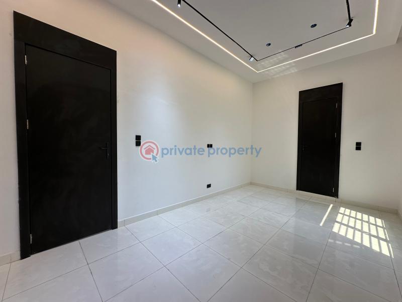 5 bedroom Detached Duplex For Sale Chevron Lekki Lagos - 21