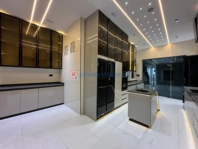 5 bedroom Detached Duplex For Sale Chevron Lekki Lagos - 9