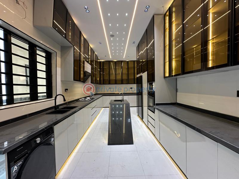 5 bedroom Detached Duplex For Sale Chevron Lekki Lagos - 8
