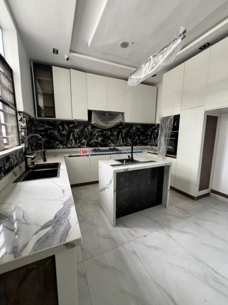5 bedroom Detached Duplex For Sale Chevron Drive Lekki Lagos - 1