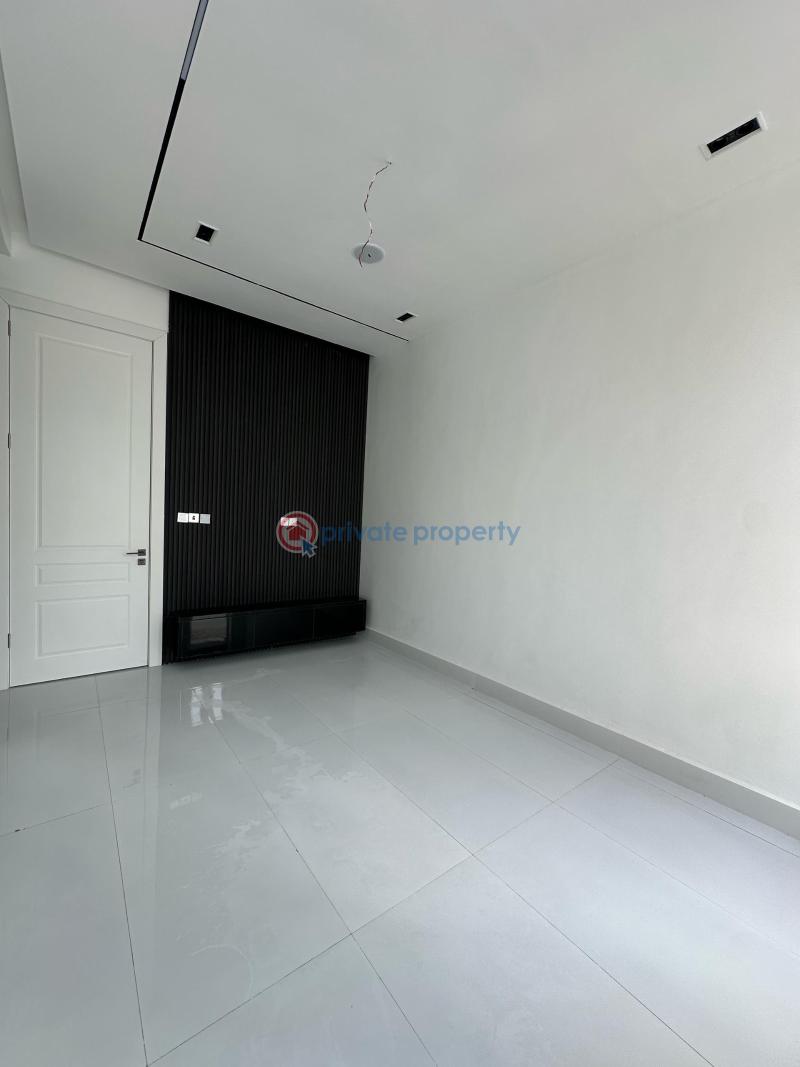 5 bedroom Semi detached Duplex For Sale Osapa Lekki Lagos - 14