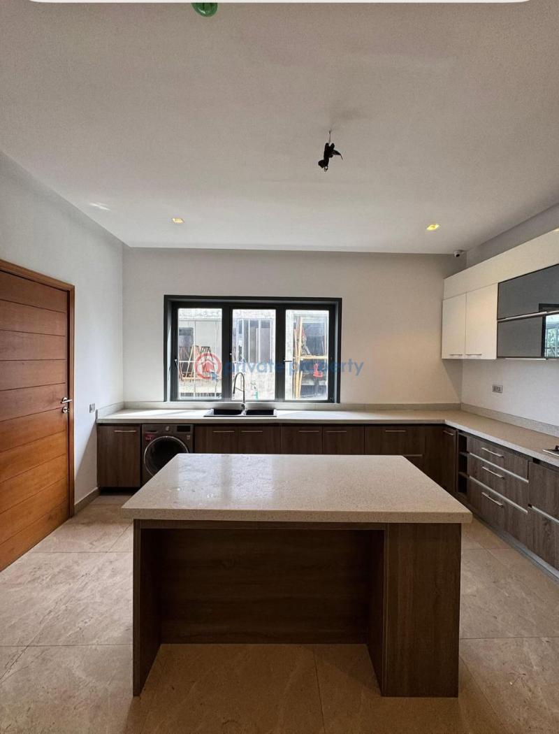 5 bedroom Semi detached Duplex For Sale Banana Island Ikoyi Lagos - 3