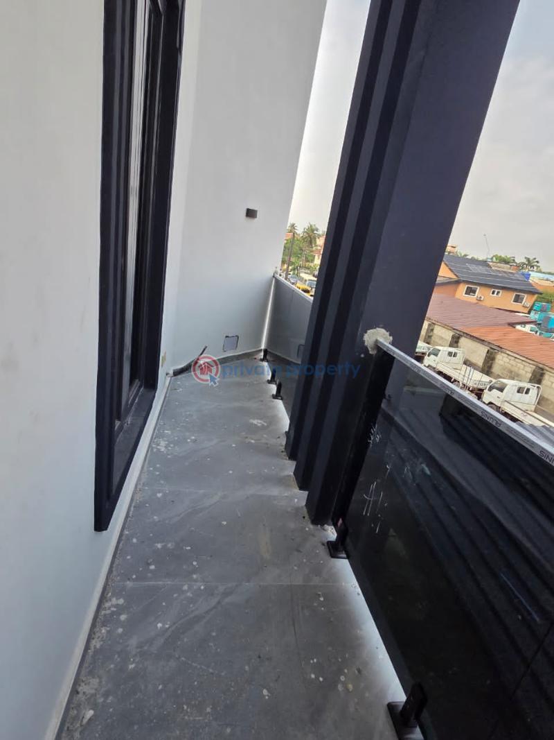 5 bedroom Flat & Apartment For Sale Ajao Estate, Airport Road Ikeja Lagos - 3