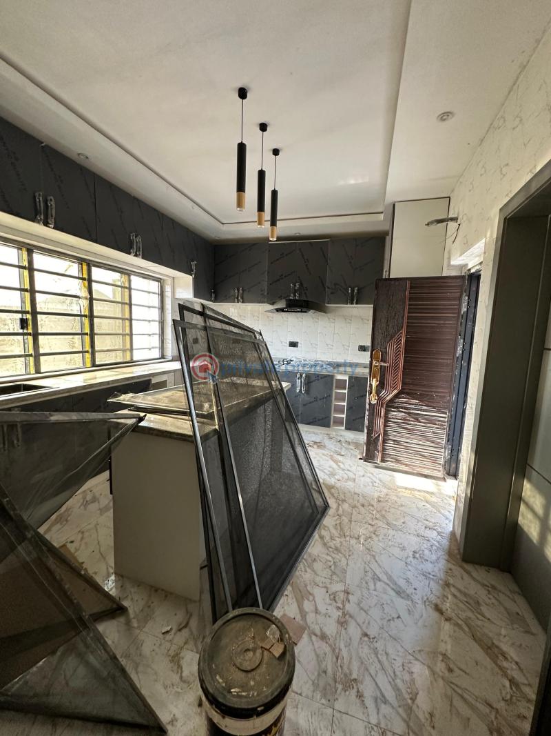 4 bedroom Detached Duplex For Sale Carlton Gate Estate Akobo Gra Ibadan Oyo - 10