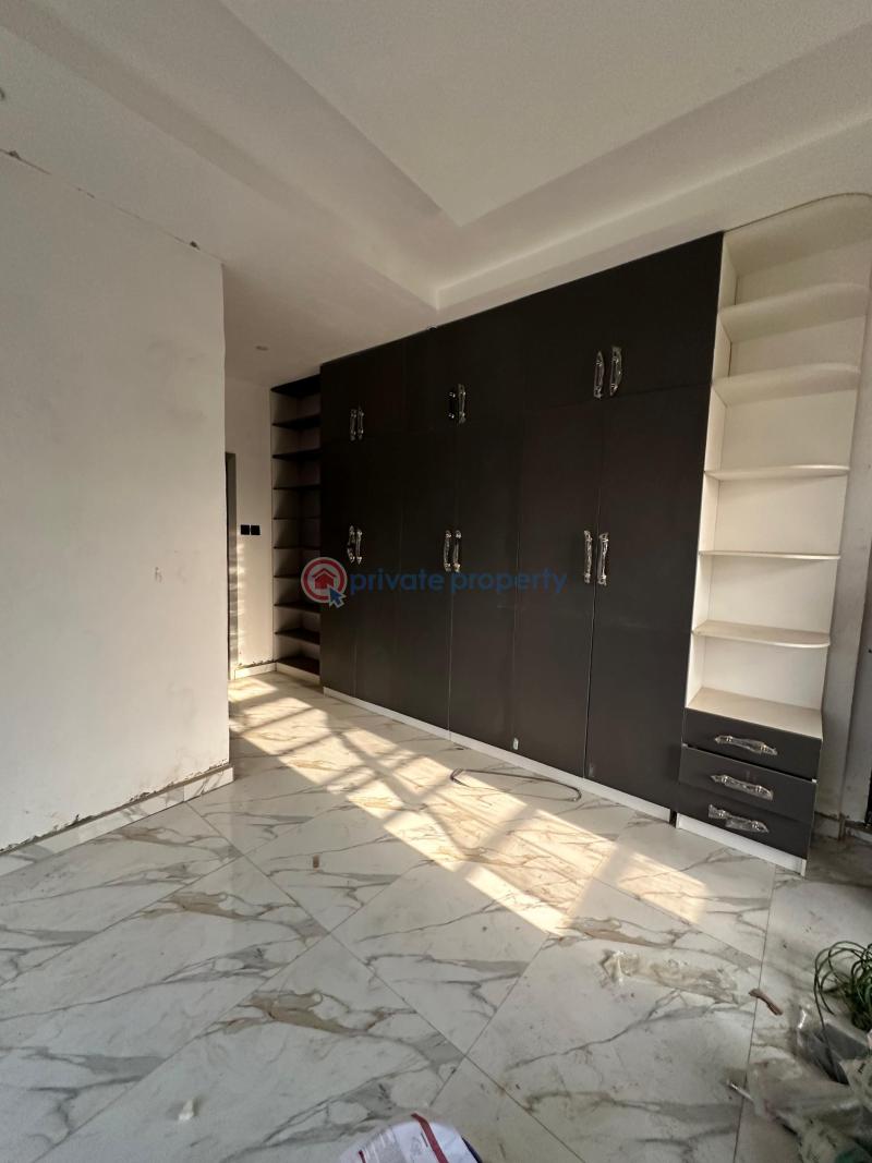 4 bedroom Detached Duplex For Sale Carlton Gate Estate Akobo Gra Ibadan Oyo - 2