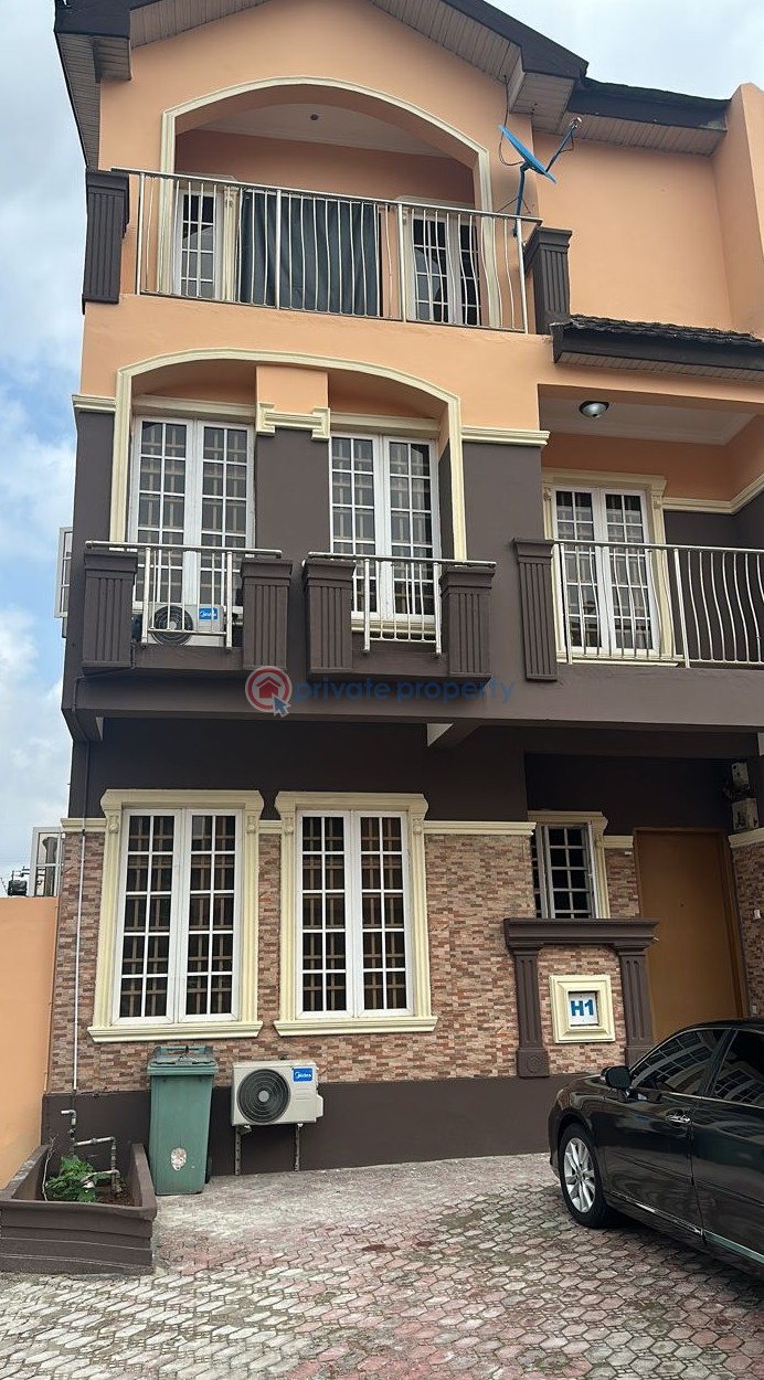 4 bedroom Terraced Duplex For Sale Highly Secured Estate , Maryland Mende Maryland Lagos - 1