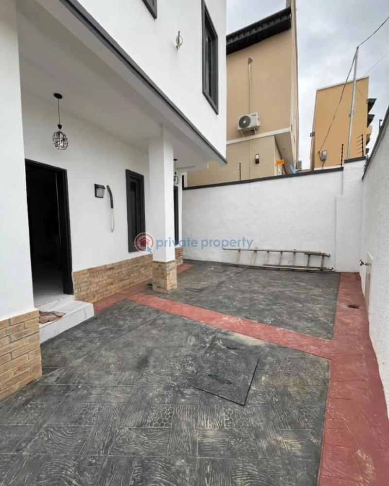 3 bedroom Semi detached Duplex For Sale Olowora, Magodo Phase 1 Magodo GRA Phase 1 Ojodu Lagos - 4