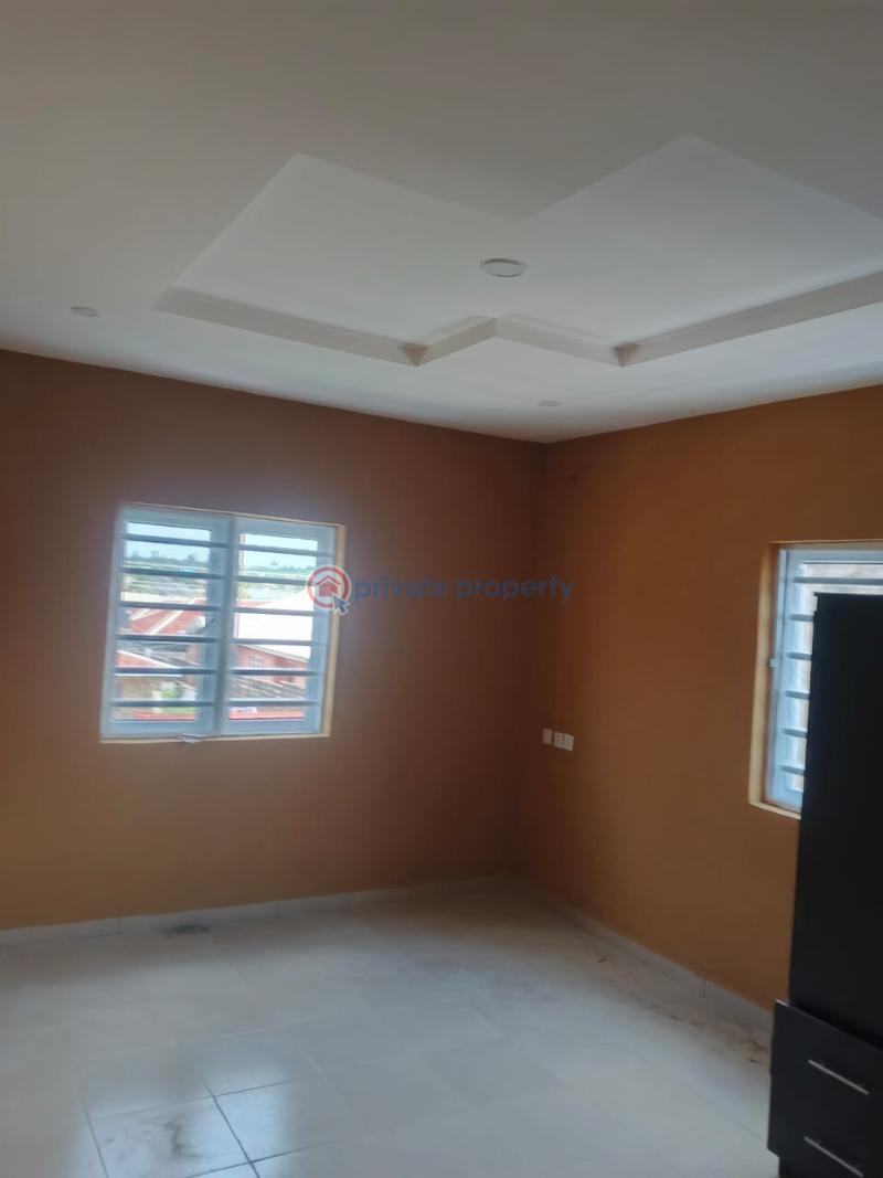 2 bedroom Block Of Flats For Rent Akinlapa Estate Off Nihort Area Idishin Ibadan Oyo - 1