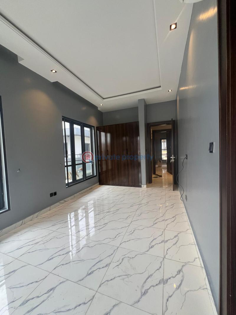 Elegantly built 2 bedroom penthouse with swimming pool - 16 2 bedroom Penthouse For Sale Lekki Phase 1 Lagos - 16