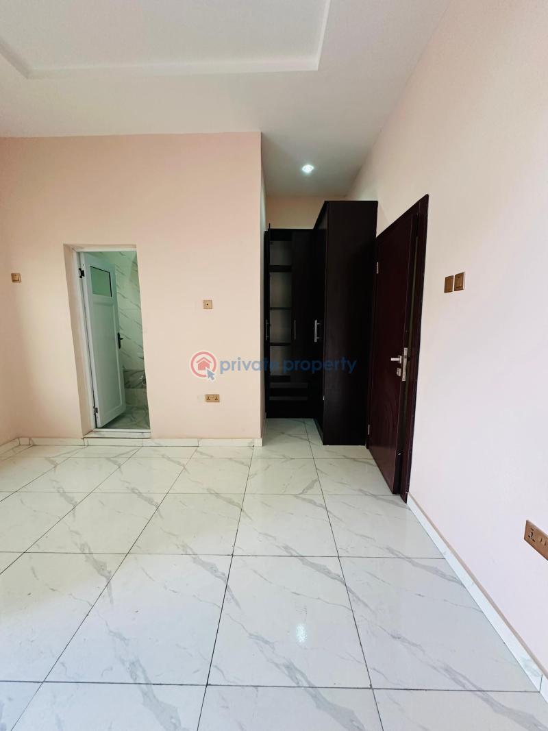 4 bedroom Semi detached Duplex For Sale Maryland Lagos - 4