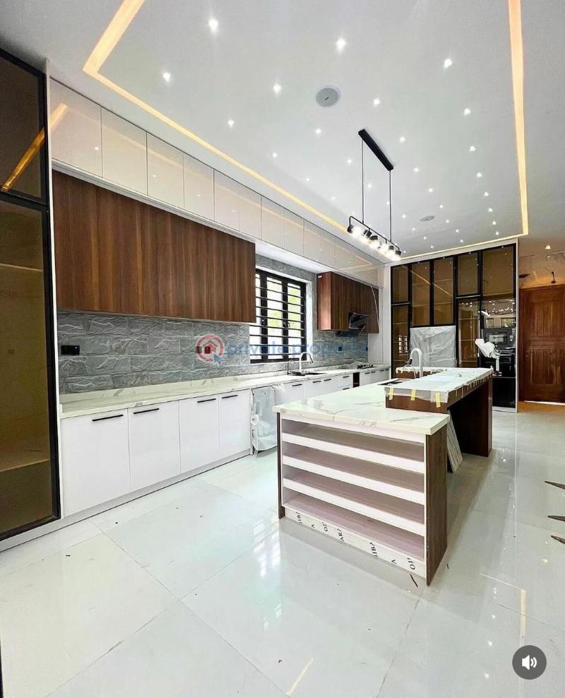 5 bedroom Detached Duplex For Sale Ikota Lekki Lagos - 4