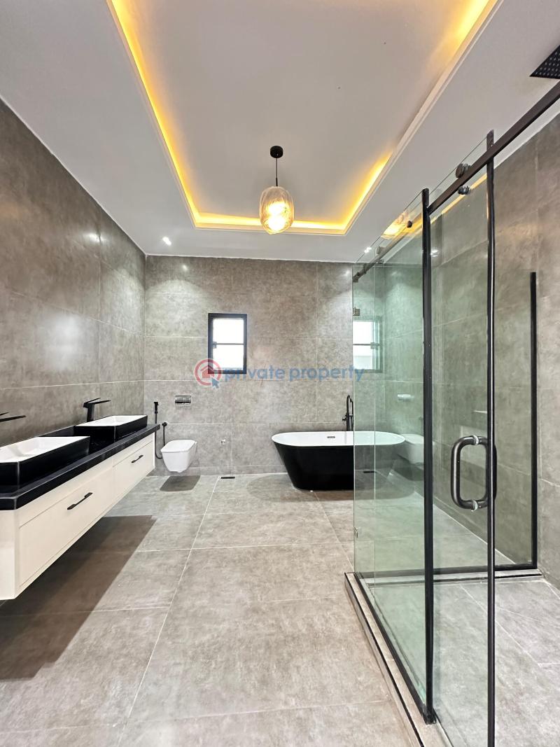 Elegantly built 5 bedroom fully detached home with swimming pool, cinema, gym and rooftop terrace - 10 5 bedroom Detached Duplex For Sale Lekki Phase 1 Lagos - 10