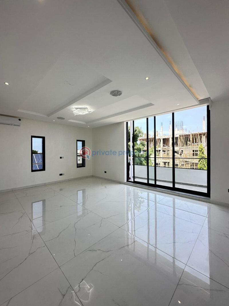 Elegantly built 5 bedroom fully detached home with swimming pool, cinema, gym and rooftop terrace - 8 5 bedroom Detached Duplex For Sale Lekki Phase 1 Lagos - 8