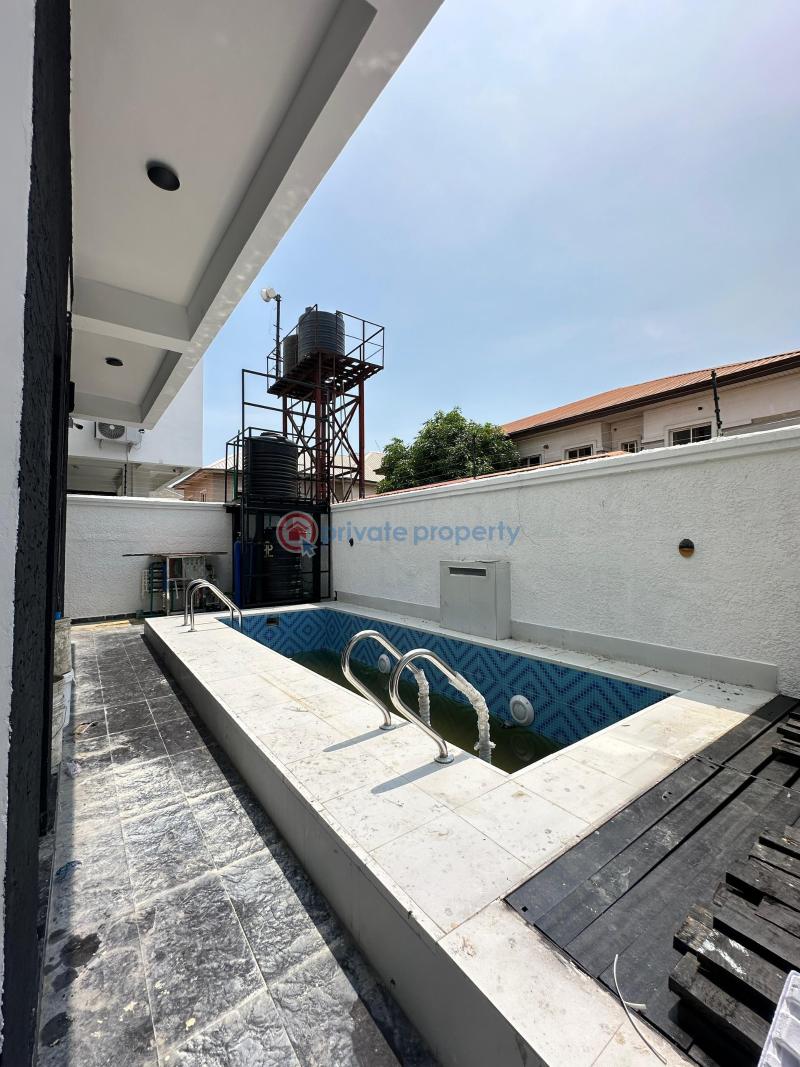 Elegantly built 5 bedroom fully detached home with swimming pool, cinema, gym and rooftop terrace - 11 5 bedroom Detached Duplex For Sale Lekki Phase 1 Lagos - 11