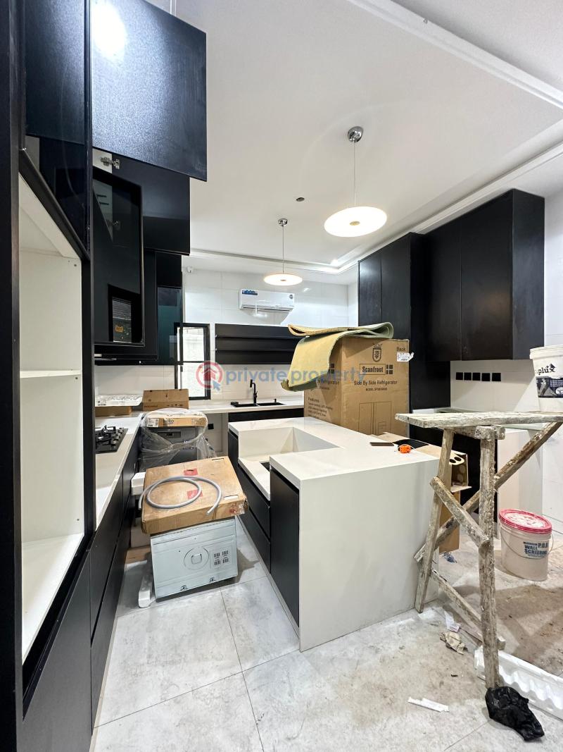 Elegantly built 5 bedroom fully detached home with swimming pool, cinema, gym and rooftop terrace - 3 5 bedroom Detached Duplex For Sale Lekki Phase 1 Lagos - 3
