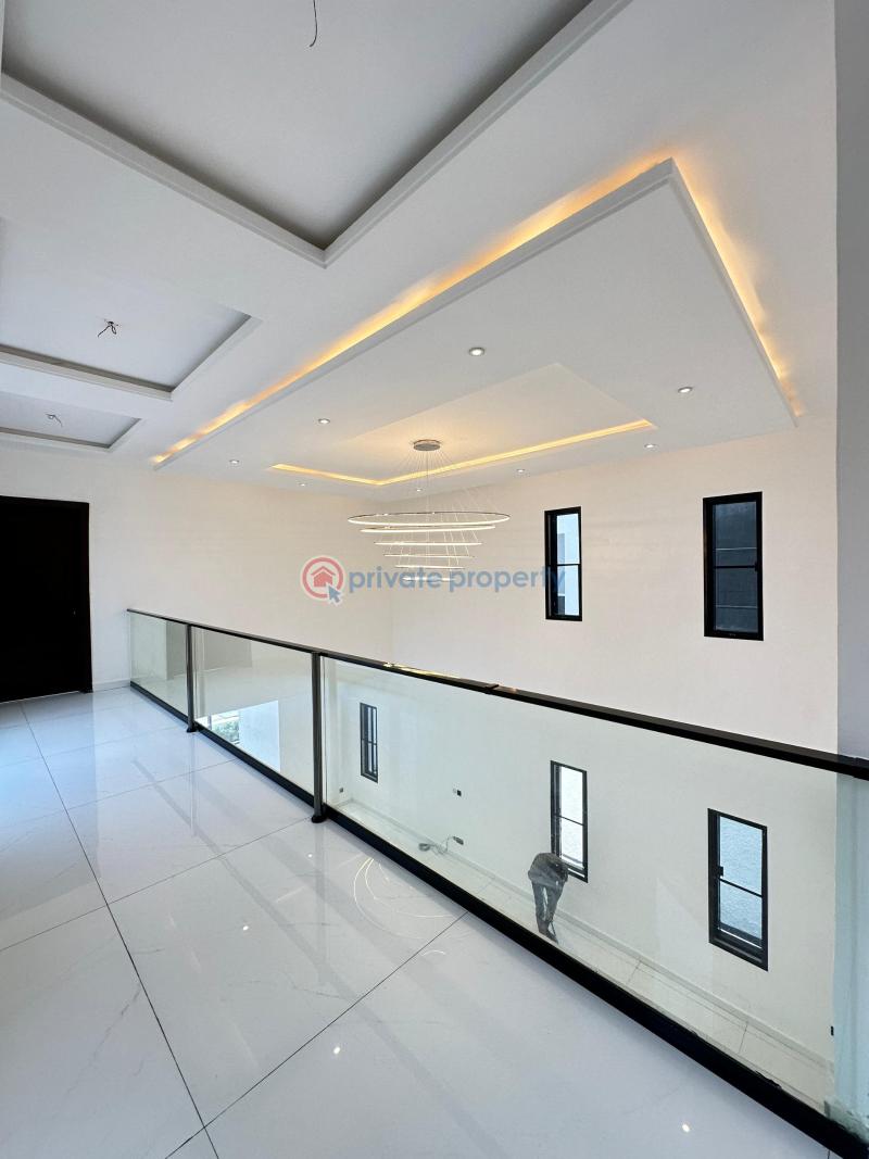 Elegantly built 5 bedroom fully detached home with swimming pool, cinema, gym and rooftop terrace - 4 5 bedroom Detached Duplex For Sale Lekki Phase 1 Lagos - 4