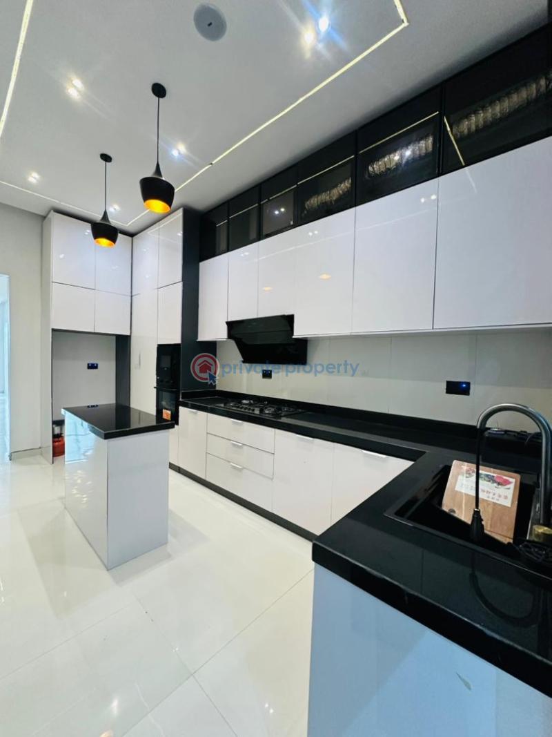 Elegantly built 5bedroom detached duplex with bq and swimmingpool - 4 5 bedroom Detached Duplex For Sale Ajah Lagos - 4