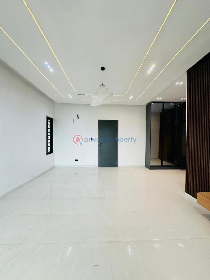 Elegantly built 5bedroom detached duplex with bq and swimmingpool - 6 5 bedroom Detached Duplex For Sale Ajah Lagos - 6