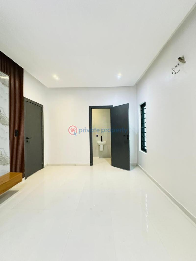 Elegantly built 5bedroom detached duplex with bq and swimmingpool - 11 5 bedroom Detached Duplex For Sale Ajah Lagos - 11