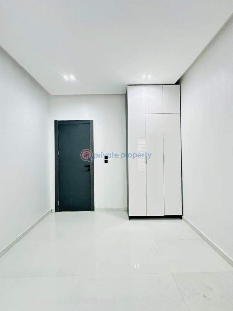 Elegantly built 5bedroom detached duplex with bq and swimmingpool - 15 5 bedroom Detached Duplex For Sale Ajah Lagos - 15