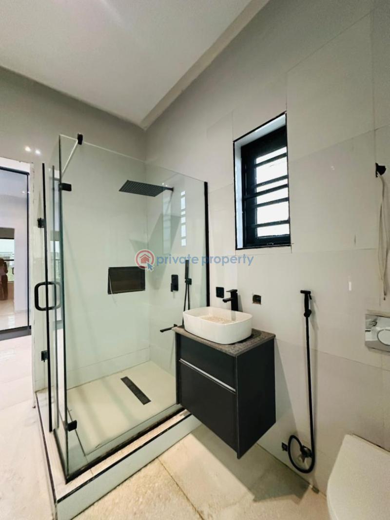 Elegantly built 5bedroom detached duplex with bq and swimmingpool - 8 5 bedroom Detached Duplex For Sale Ajah Lagos - 8