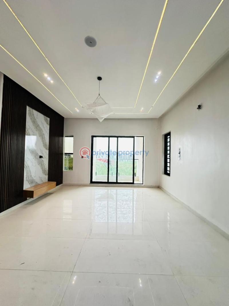 Elegantly built 5bedroom detached duplex with bq and swimmingpool - 5 5 bedroom Detached Duplex For Sale Ajah Lagos - 5