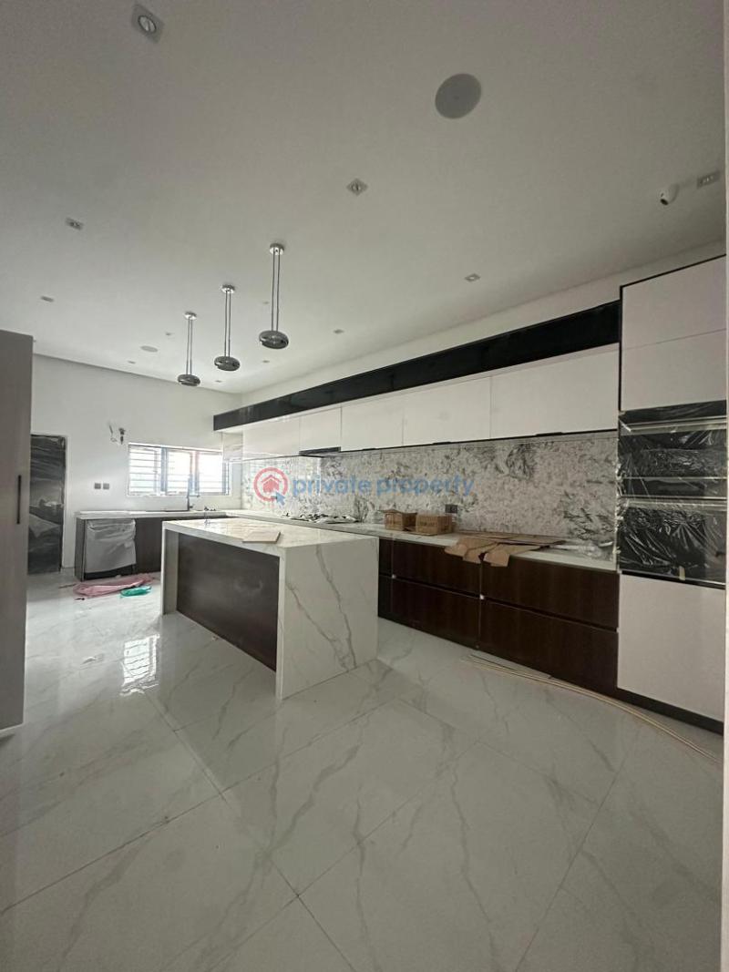 Elegantly built 6 bedroom fully detached duplex with bq - 4 6 bedroom Detached Duplex For Sale Lekki Phase 1 Lagos - 4